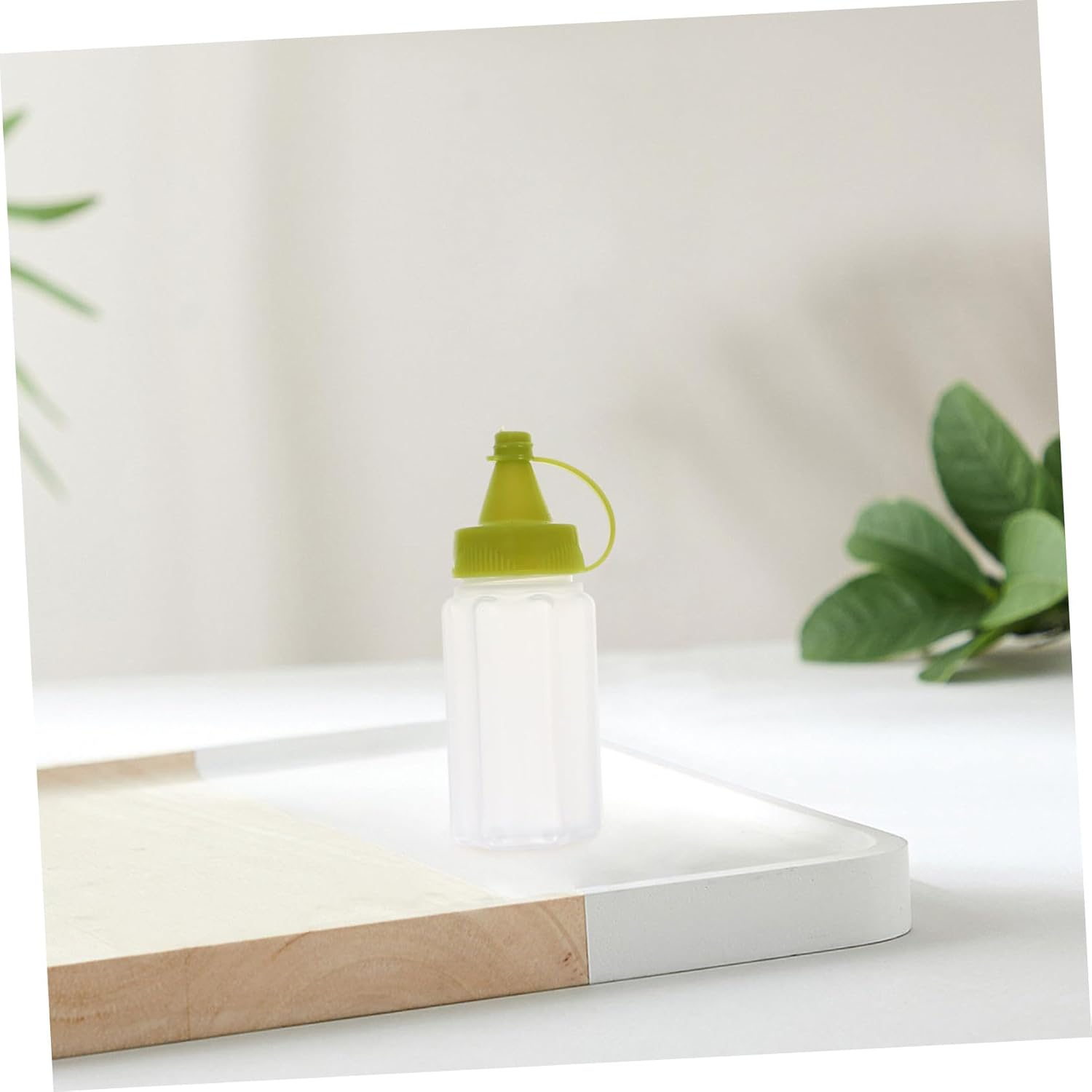 4pcs Squeeze Bottles for Condiments and Sauces 24oz BPA Free