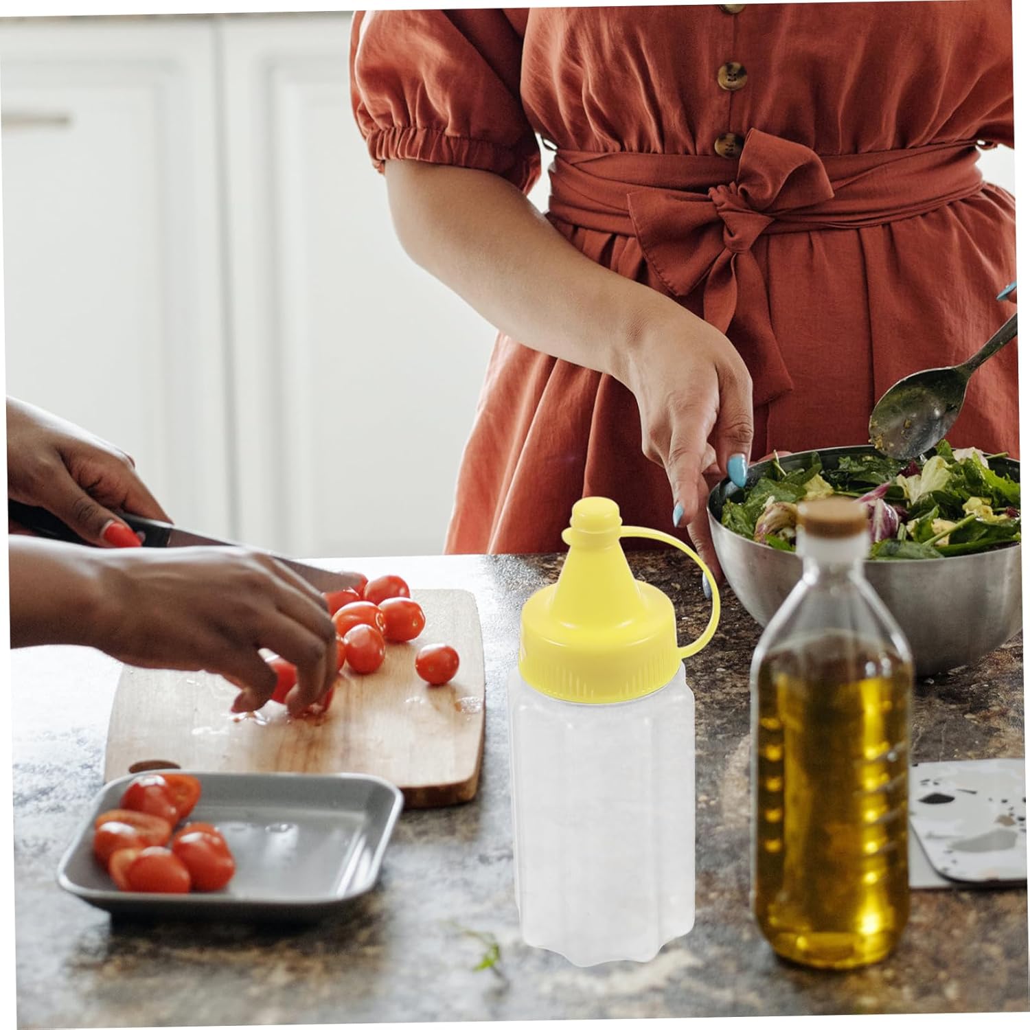 4 Pack Condiment Squeeze Bottles Perfect for Salads and Dressings