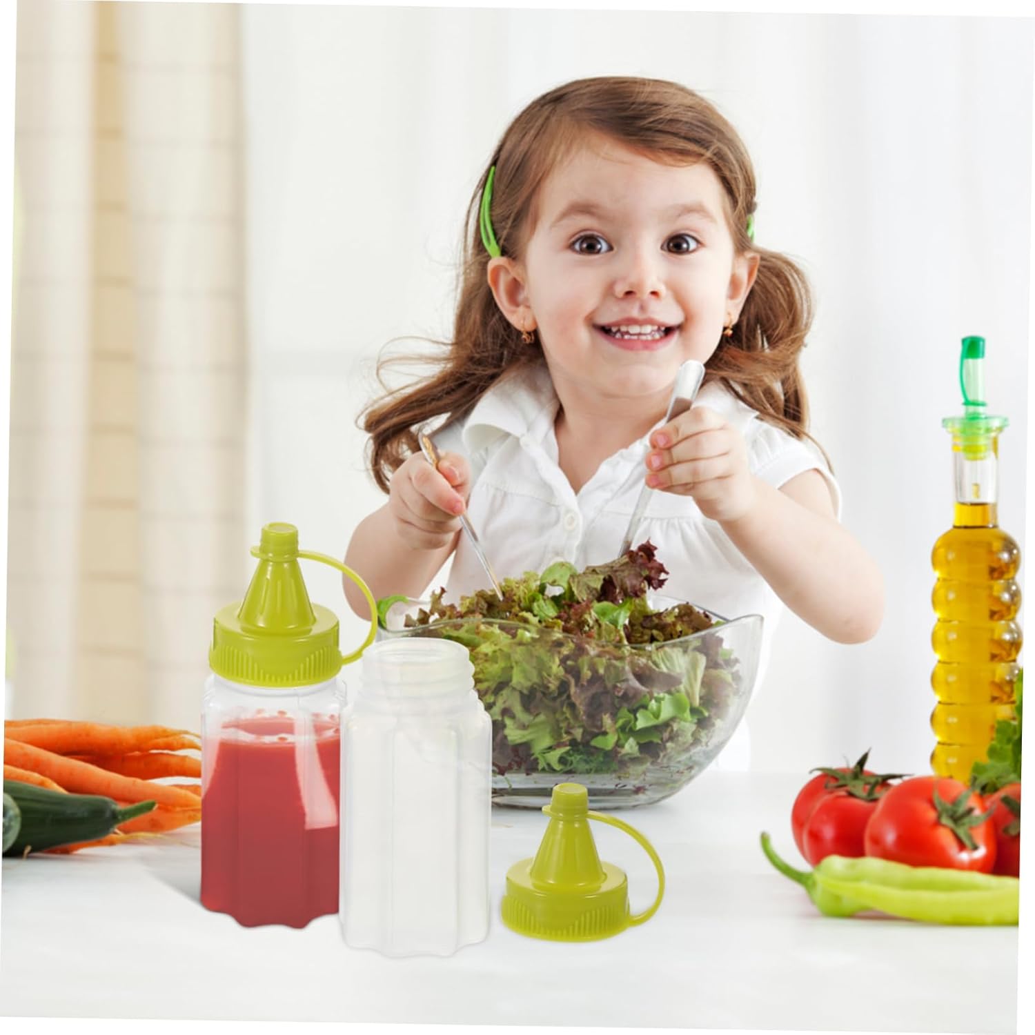 Villful 4-Pack Speedy Squeeze Bottles for Ketchup Salad Dressing More